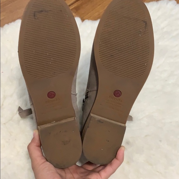 Blondo Linda Tan Ankle Booties - Picture 11 of 11